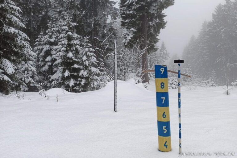 Povánoční měření sněhu v pramenné oblasti Vltavy